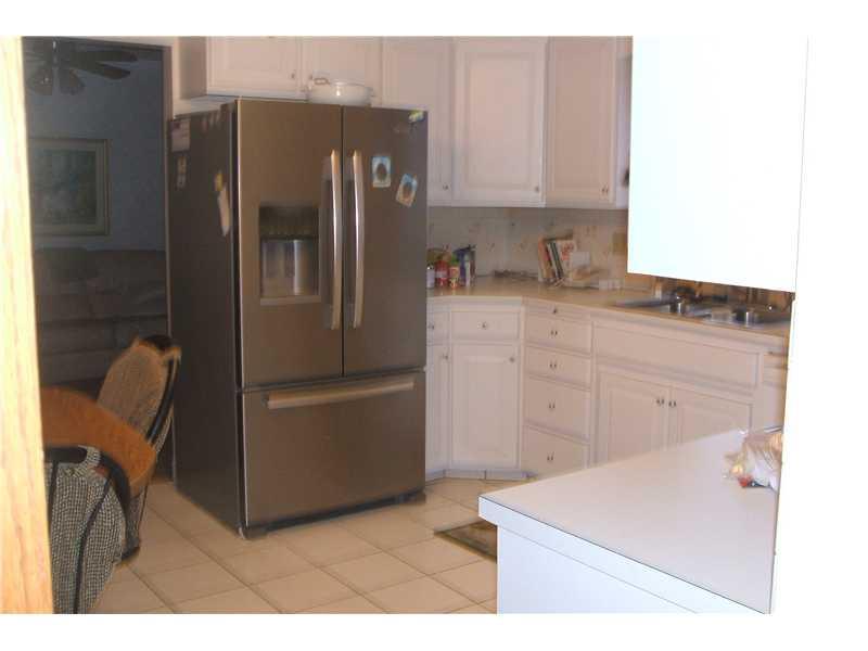 1602 Old Butler Road New Castle, PA 16101 - Photo 6 of 13 Kitchen.