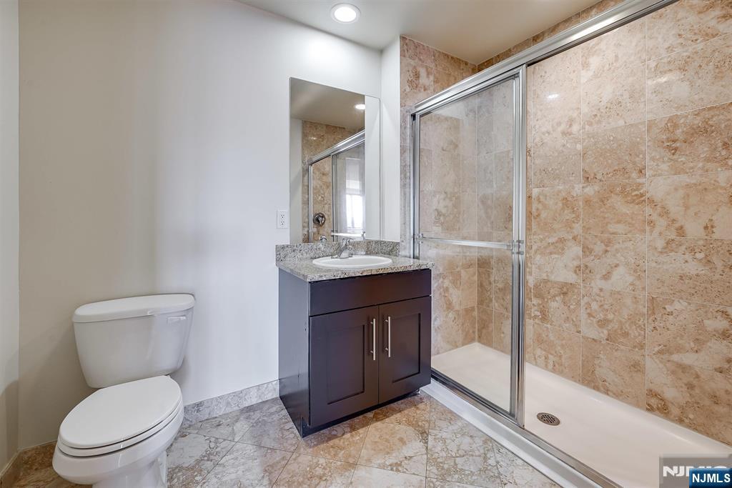 29 1st Street, Unit 701 Hackensack, NJ 07601 - Photo 18 of 23