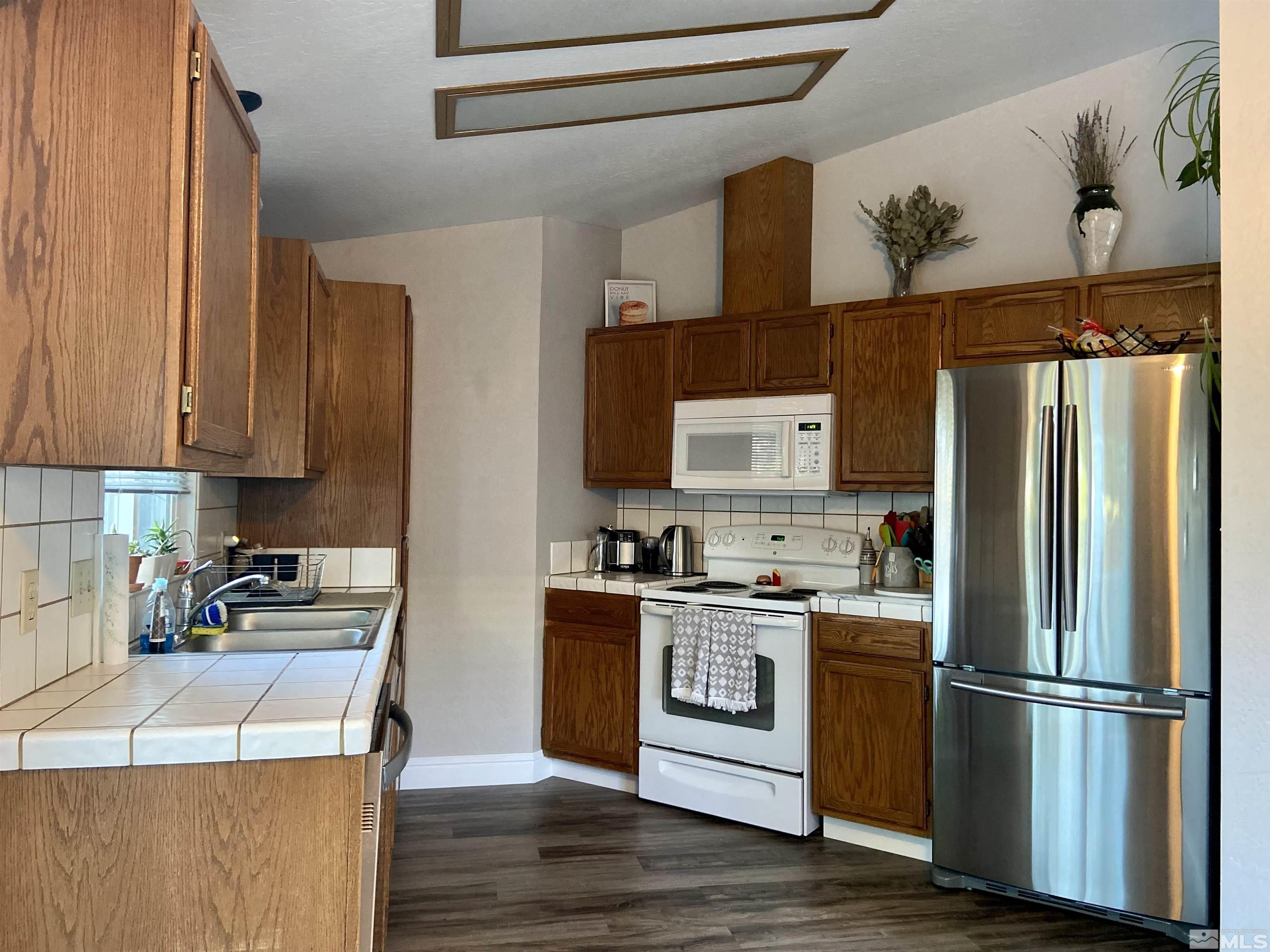 6242 Chesterfield Lane Reno, NV 89523 - Photo 8 of 26 Photo 8