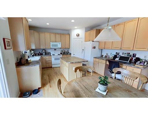 445 Raymond Road Plymouth, MA 02360 - Photo 4 of 29 Gallery Image 4