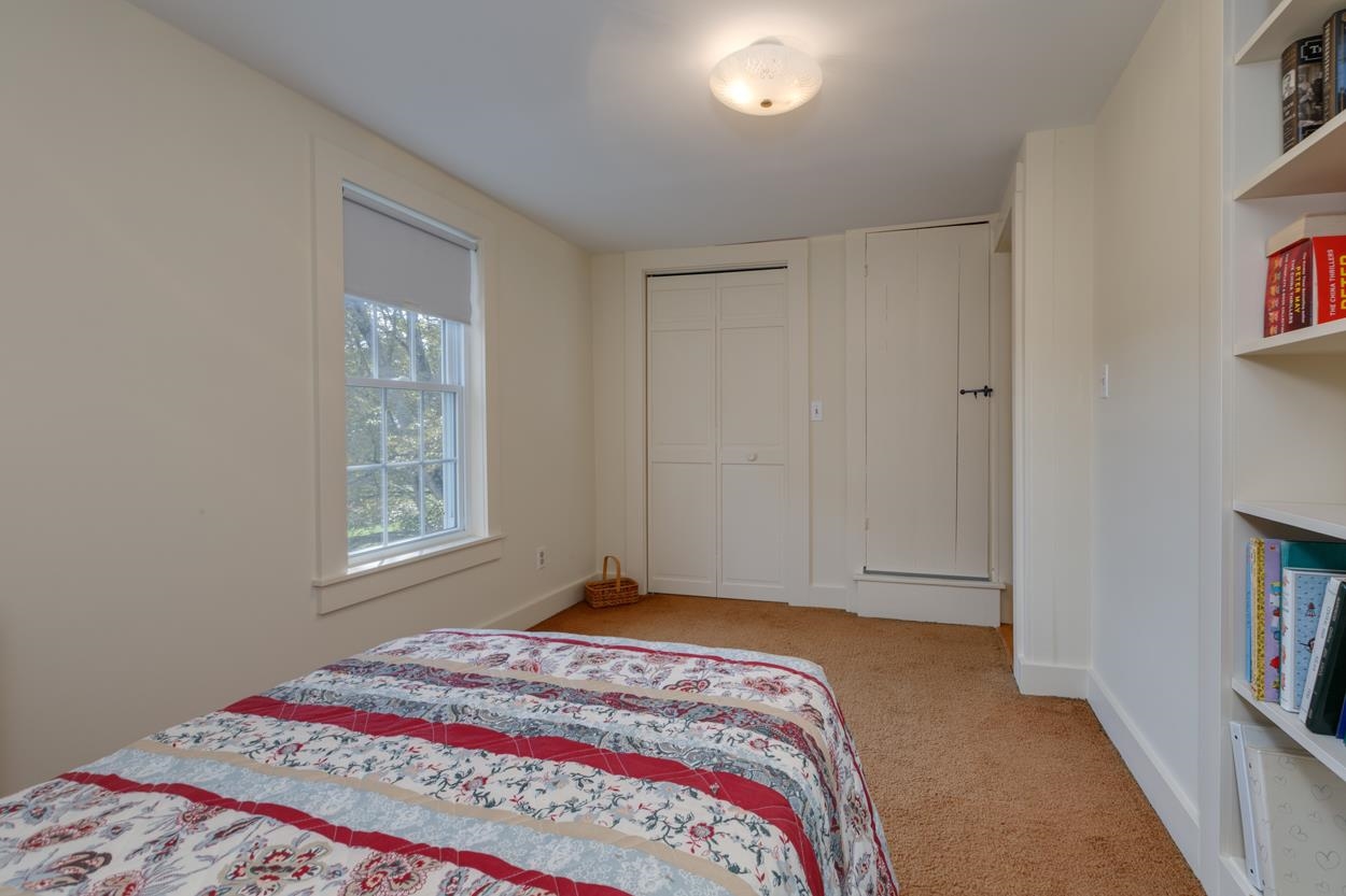 23 Nottingham Road Deerfield, NH 03037 - Photo 14 of 39