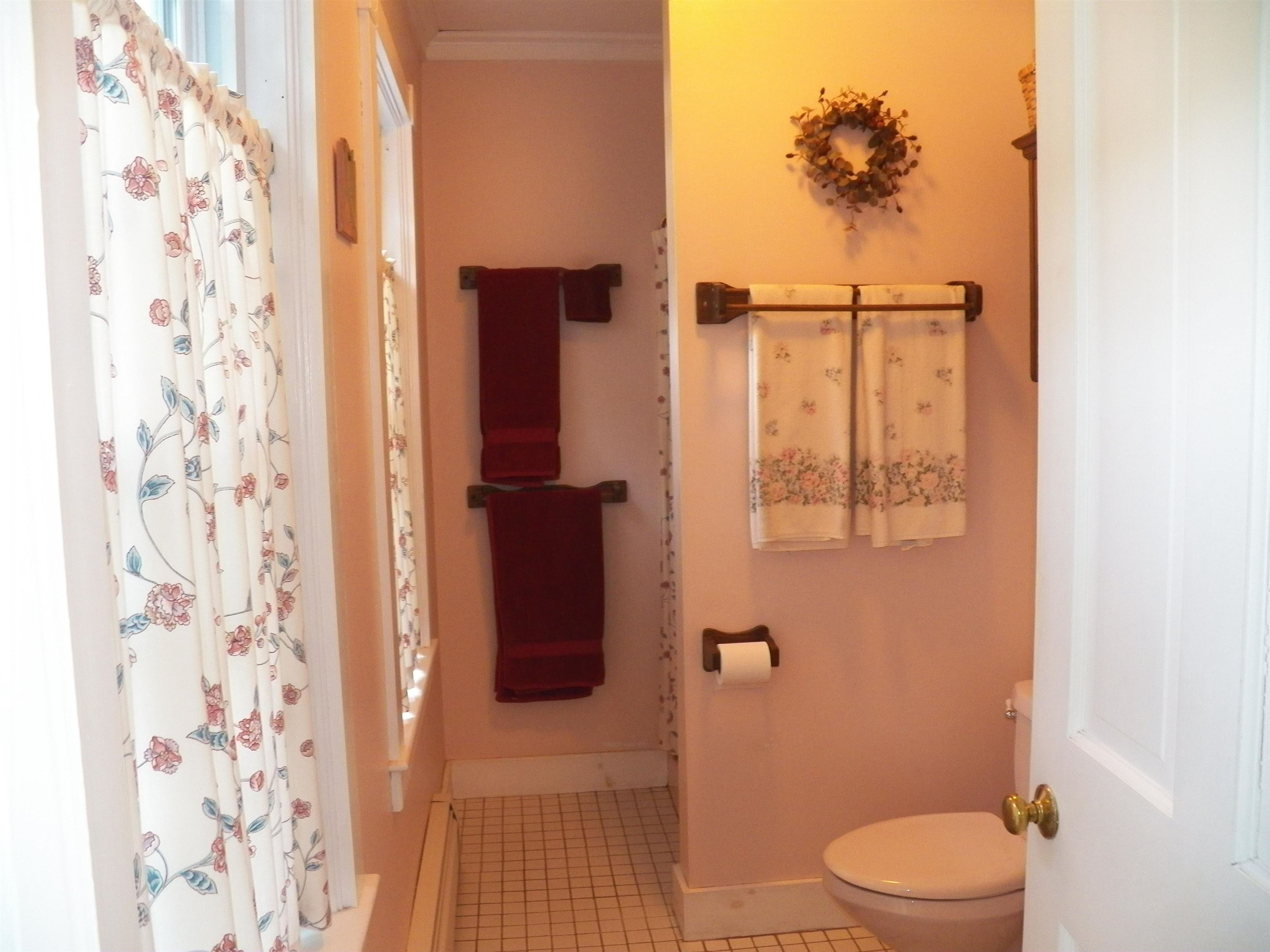 23 Nottingham Road Deerfield, NH 03037 - Photo 3 of 39