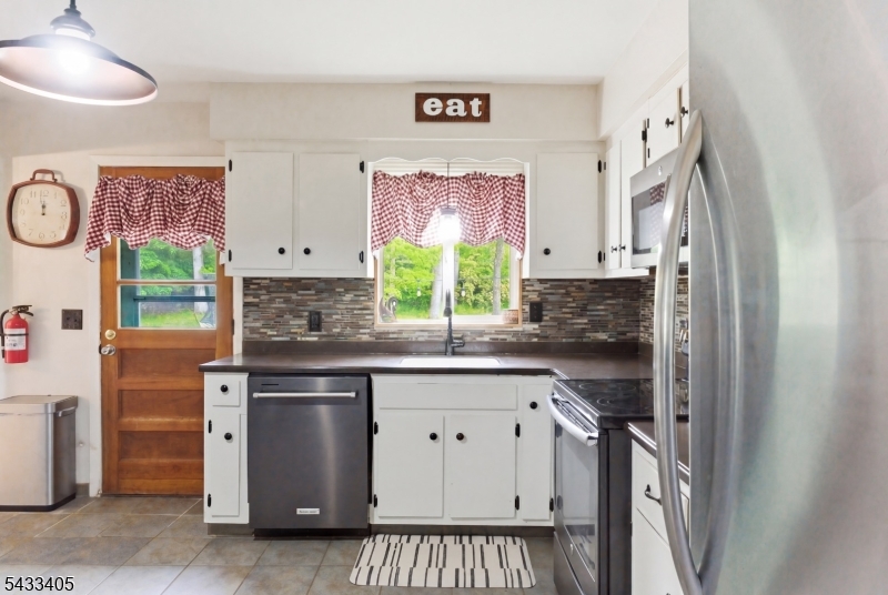 77 Decker Pond Road Andover, NJ 07821 - Photo 14 of 33