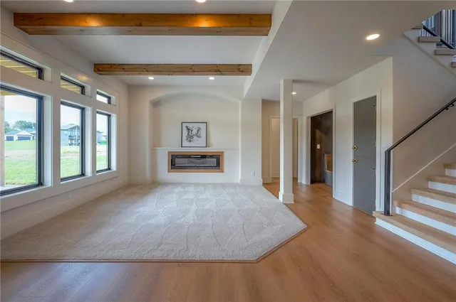 $1,150,000 | 561 South Shore Drive, Lake Winnebago, MO 64034