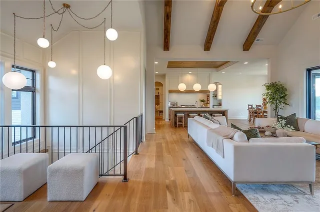 $1,150,000 | 561 South Shore Drive, Lake Winnebago, MO 64034