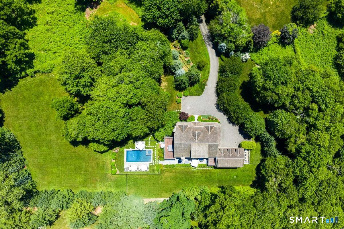 359 Greens Farms Road Westport, CT 06880 - Photo 32 of 34