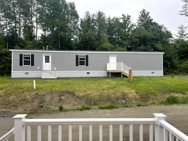 $104,761 | 35 Overlook Lane, Coventry, VT 05855