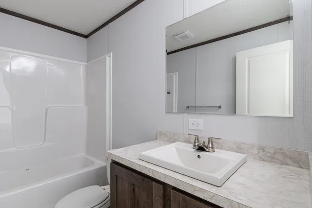 $104,761 | 35 Overlook Lane, Coventry, VT 05855