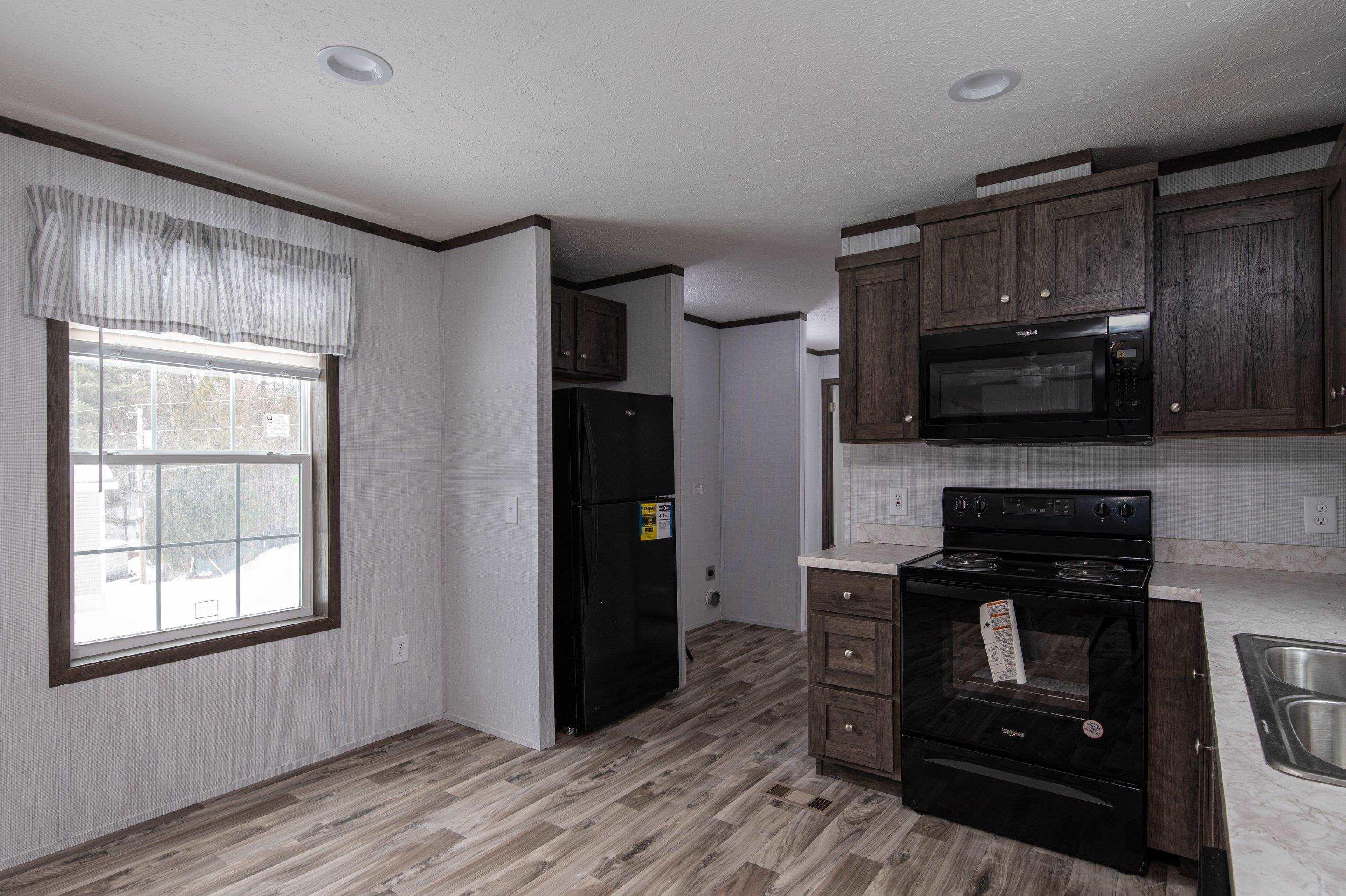 35 Overlook Lane Coventry, VT 05855 - Photo 6 of 26