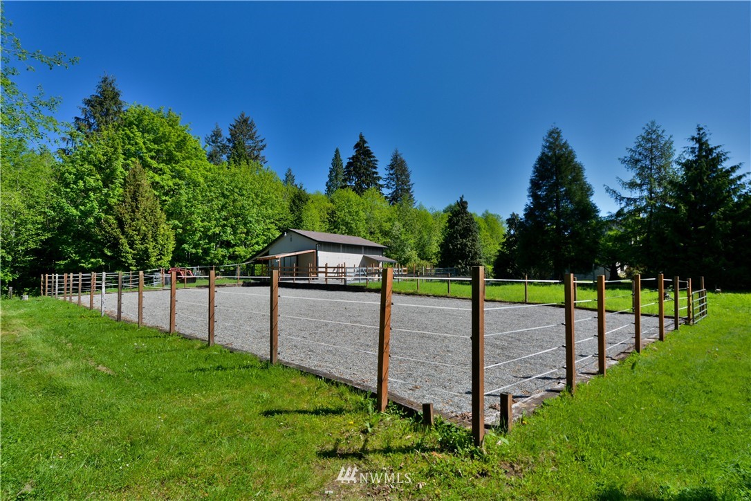 19933 Mountain View Road Northeast Duvall, WA 98019 - Photo 17 of 25 Gallery Image 17
