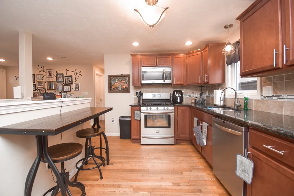 79 Denwall Drive Springfield, MA 01119 - Photo 6 of 42 Gallery Image 6