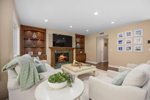 $2,499,000 | 1025 Monterey Vista Way, Encinitas, CA 92024