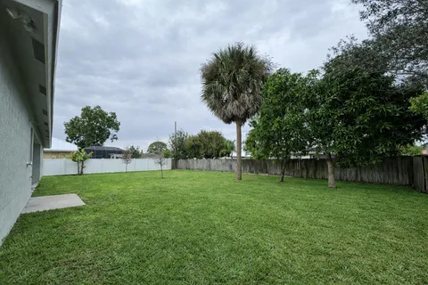 $539,000 | 655 Southwest Seagull Terrace, Port St. Lucie, FL 34953