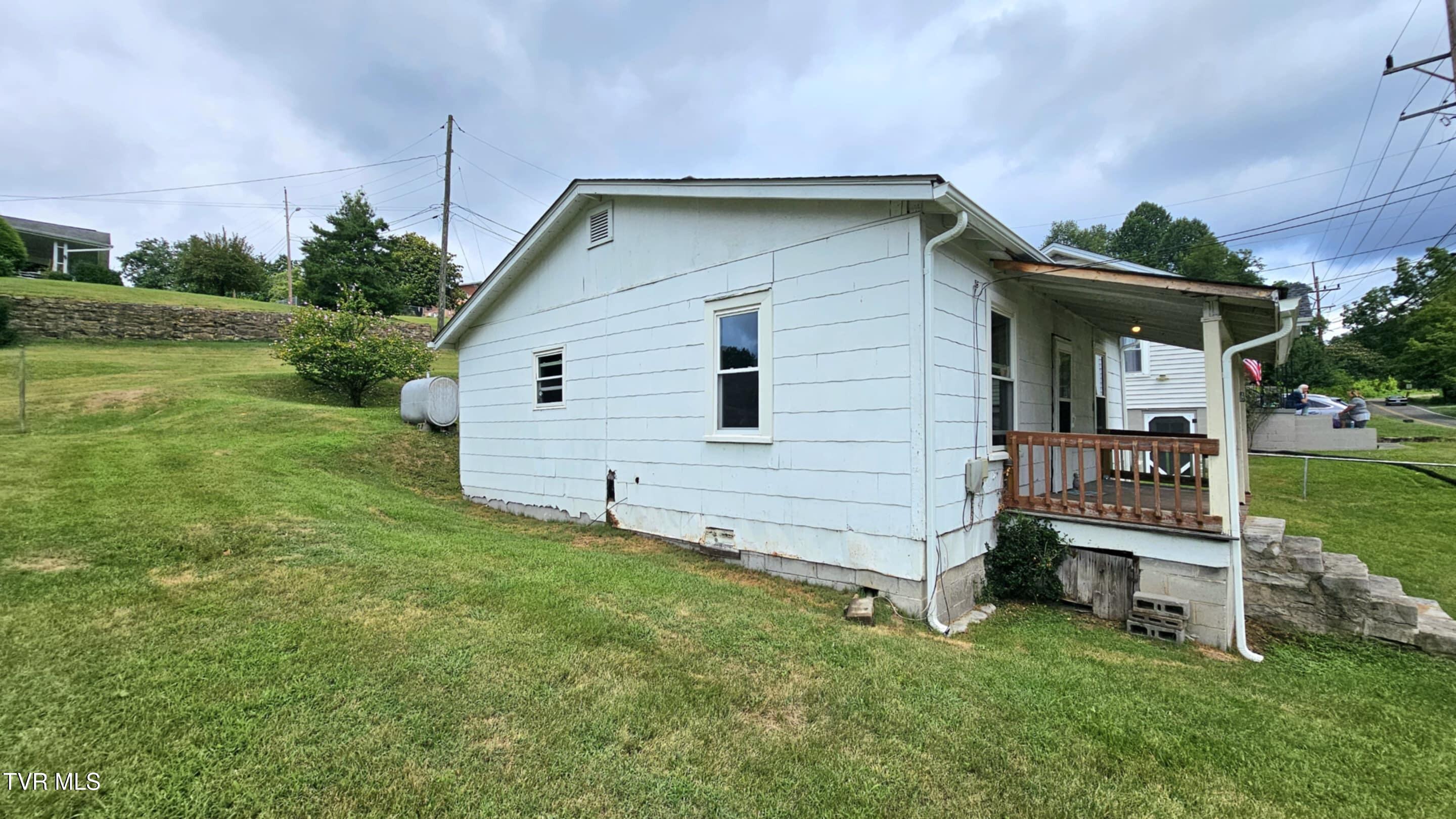 169 Reed Hollow Road Gate City, VA 24251 - Photo 3 of 15 3
