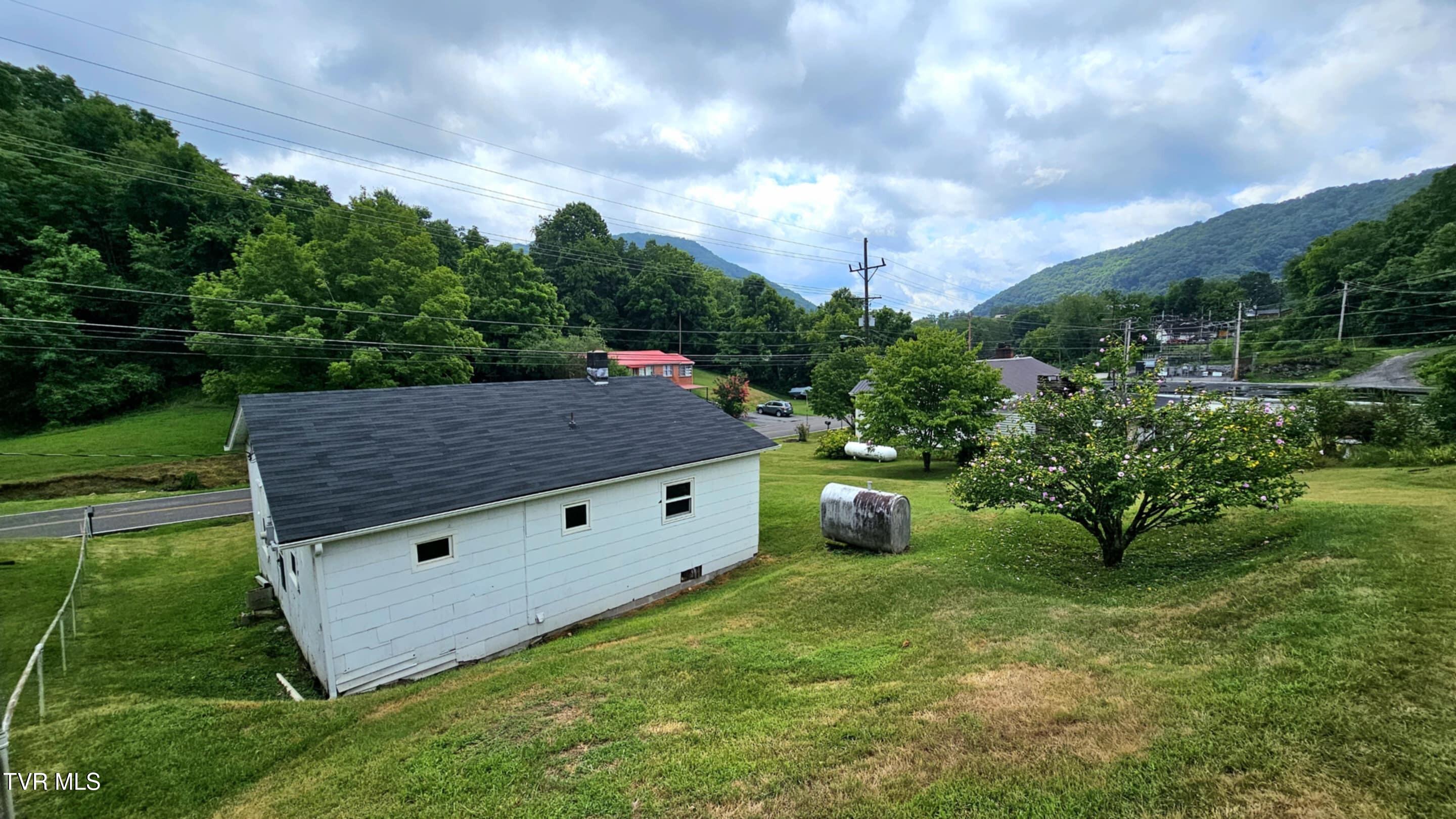 169 Reed Hollow Road Gate City, VA 24251 - Photo 5 of 15 5