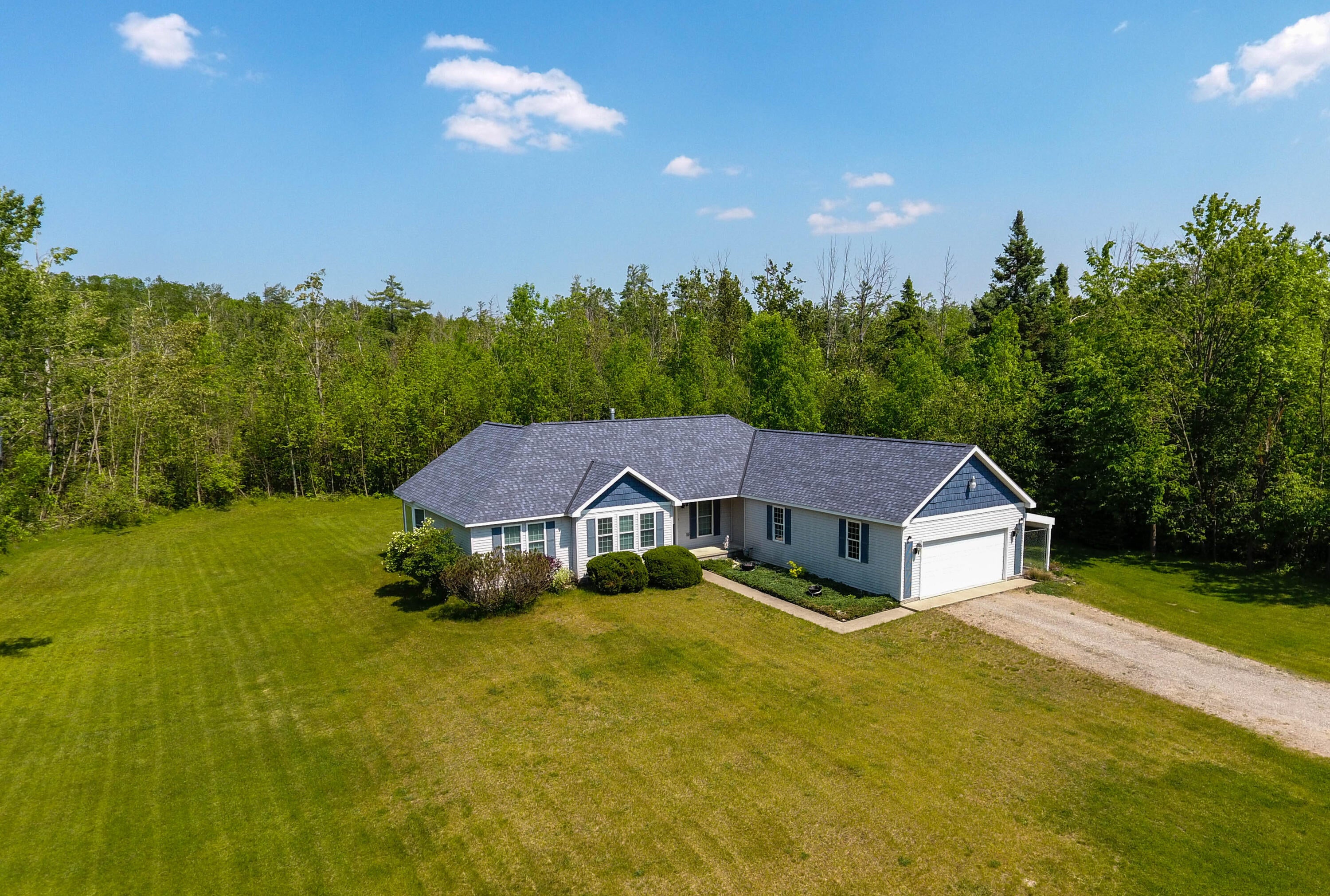 1745 Mullett Lake Woods Road Cheboygan, MI 49721 - Photo 41 of 45 Gallery Image 41