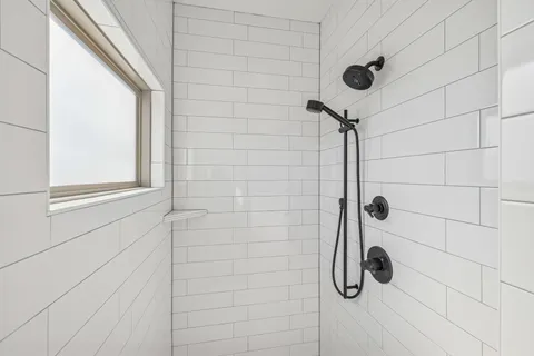 $315,000 | 100 Thompson Lane, Unit 6, Nashville, TN 37211