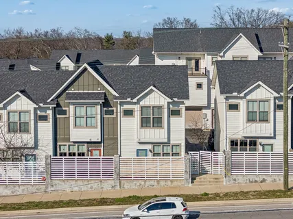 $315,000 | 100 Thompson Lane, Unit 6, Nashville, TN 37211