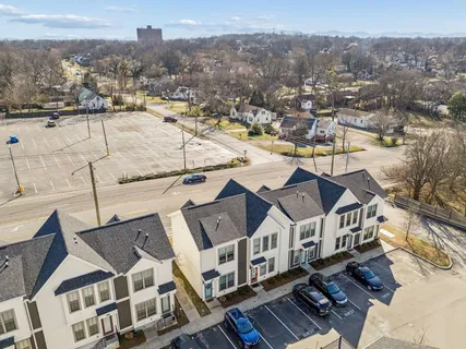 $315,000 | 100 Thompson Lane, Unit 6, Nashville, TN 37211