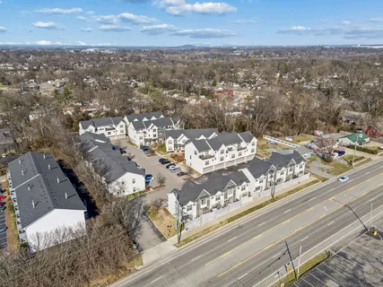 $315,000 | 100 Thompson Lane, Unit 6, Nashville, TN 37211