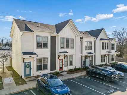 $315,000 | 100 Thompson Lane, Unit 6, Nashville, TN 37211