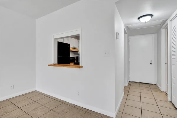 $1,550 | 9273 Southwest 8th Street, Unit 117, Boca Raton, FL 33428