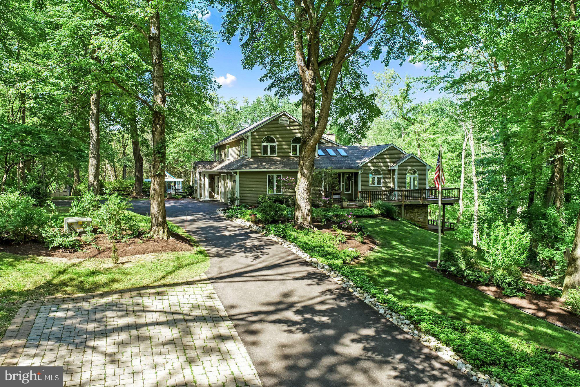 Spectacular Monkton retreat in private setting