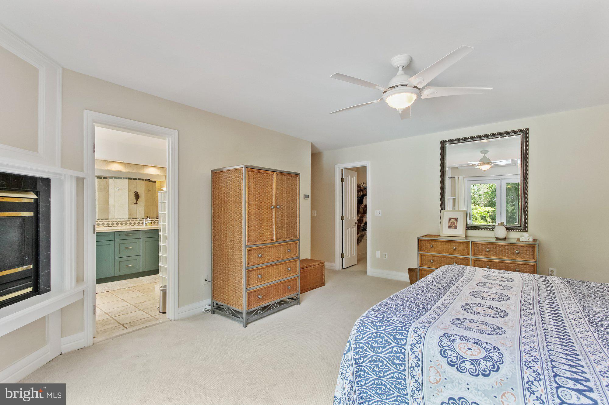 14815 Manor Road Monkton, MD 21111 - Photo 57 of 87 Primary bedroom - Walk-In Closet