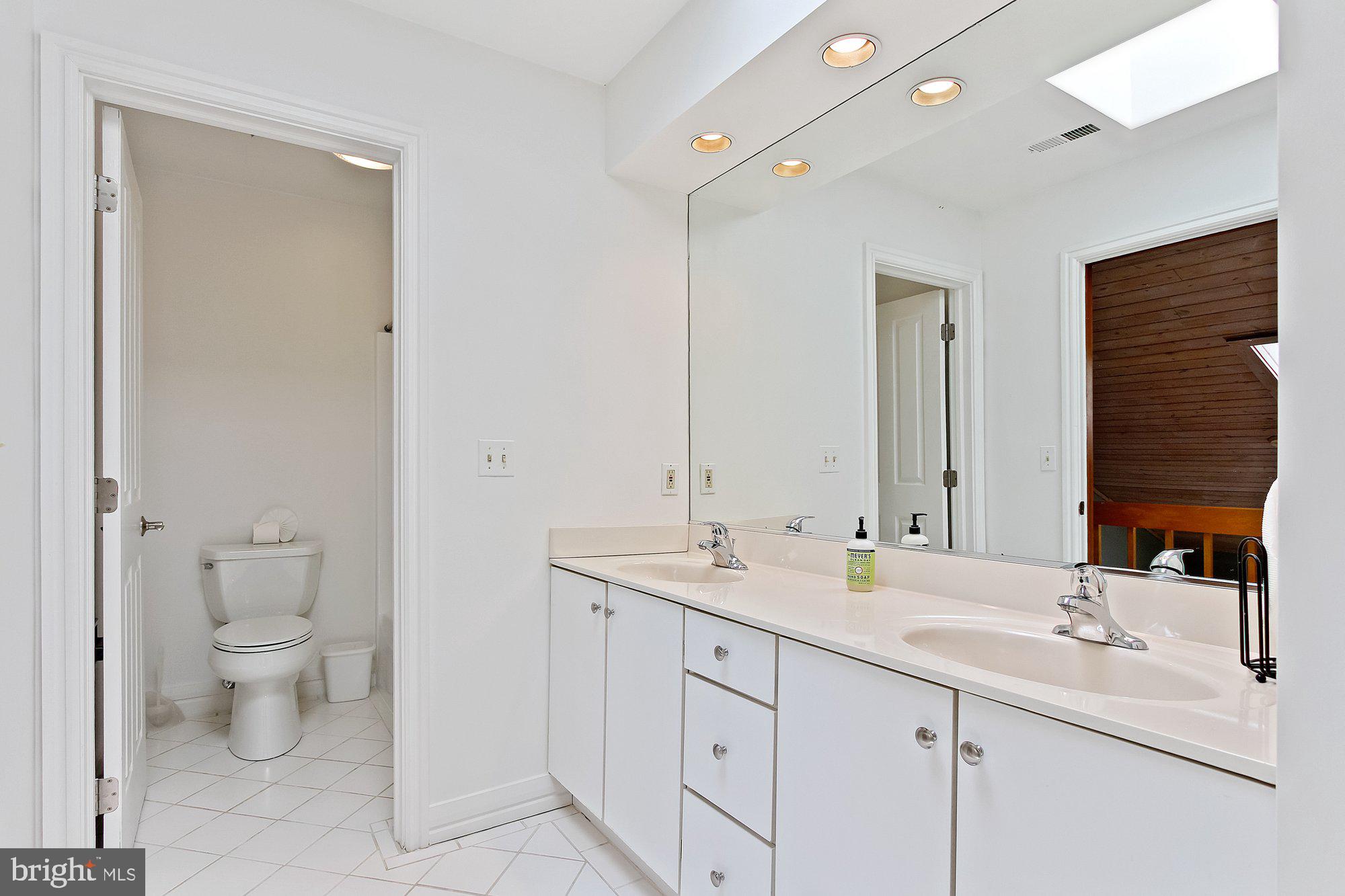 14815 Manor Road Monkton, MD 21111 - Photo 70 of 87 2nd Floor Full Bathroom Double Sink