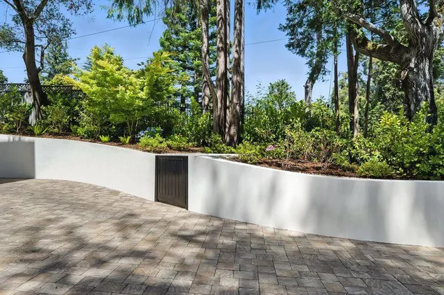 $10,900,000 | 830 Bromfield Road, San Mateo, CA 94402