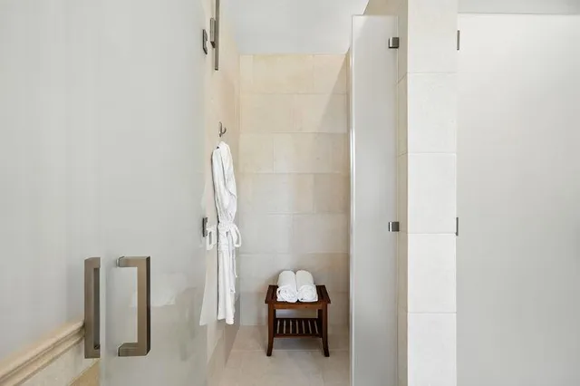 $10,900,000 | 830 Bromfield Road, San Mateo, CA 94402