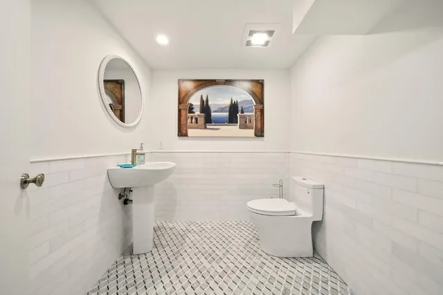 $10,900,000 | 830 Bromfield Road, San Mateo, CA 94402