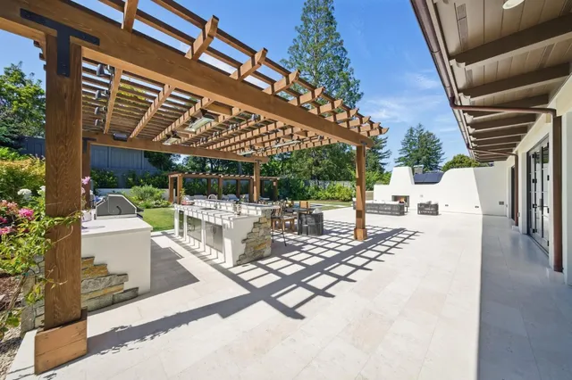 $10,900,000 | 830 Bromfield Road, San Mateo, CA 94402