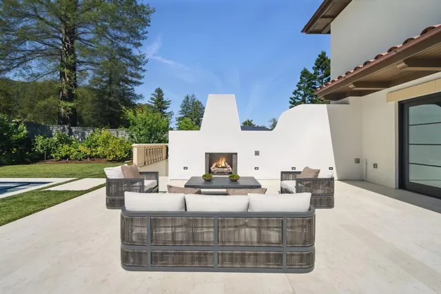 $10,900,000 | 830 Bromfield Road, San Mateo, CA 94402