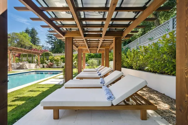 $10,900,000 | 830 Bromfield Road, San Mateo, CA 94402