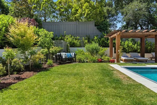 $10,900,000 | 830 Bromfield Road, San Mateo, CA 94402