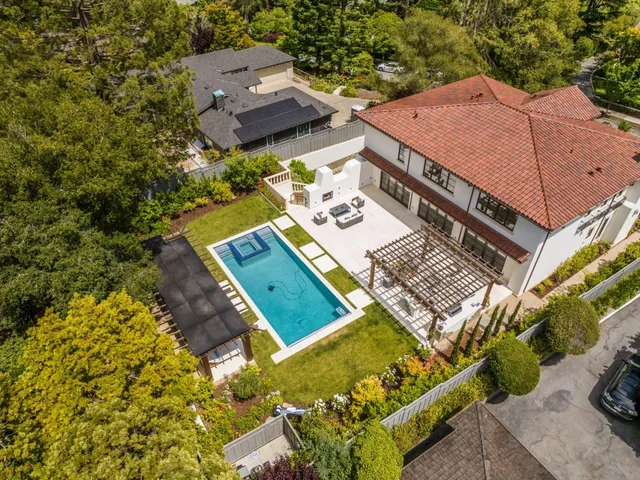 $10,900,000 | 830 Bromfield Road, San Mateo, CA 94402