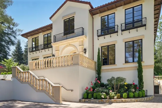 $10,900,000 | 830 Bromfield Road, San Mateo, CA 94402
