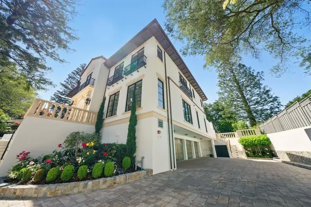 $10,900,000 | 830 Bromfield Road, San Mateo, CA 94402