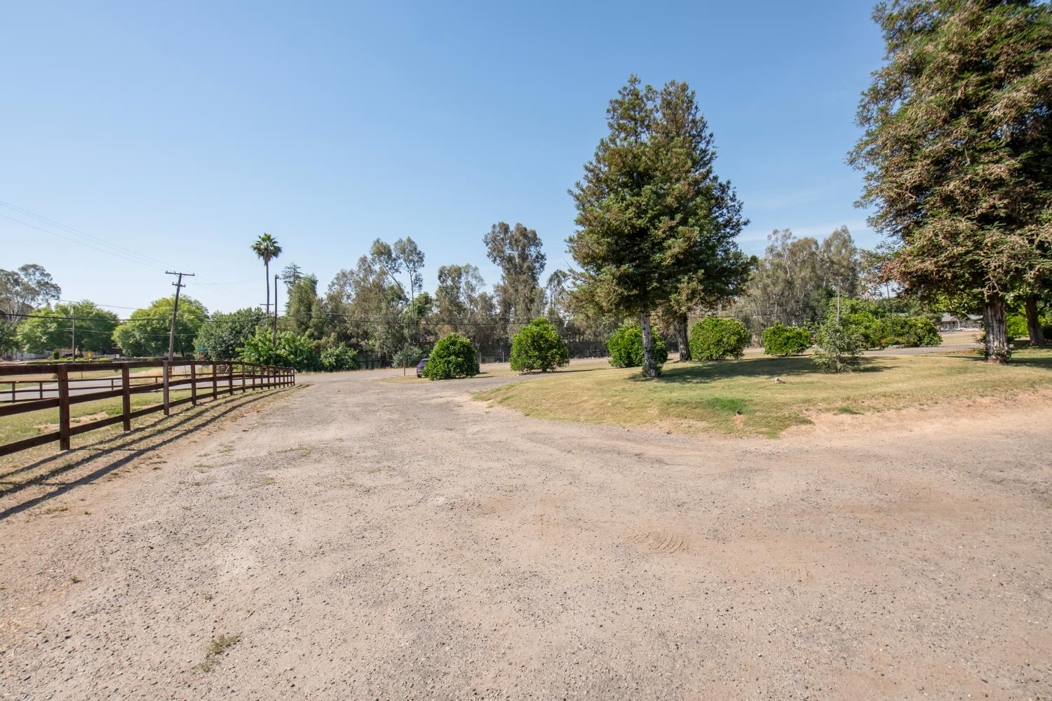 37715 Cloverleaf Avenue Madera, CA 93636 - Photo 39 of 55