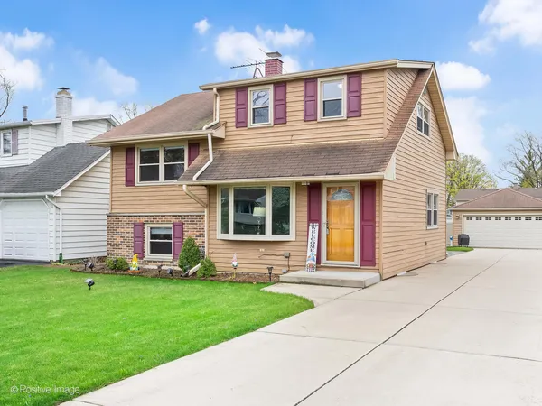 $434,900 | 1406 East Elm Street, Wheaton, IL 60189