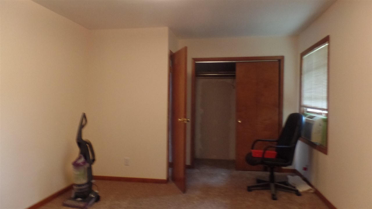 92 East Remus Road Mount Pleasant, MI 48858 - Photo 14 of 21 1850629-13.JPG