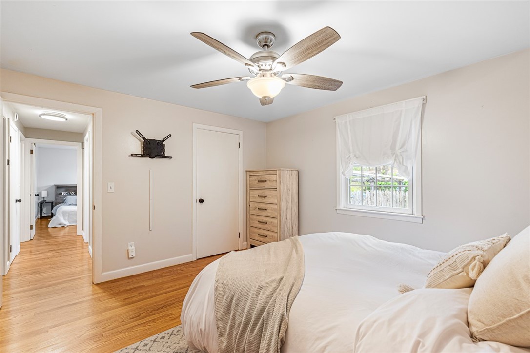 48 Barker Street Warwick, RI 02888 - Photo 23 of 41