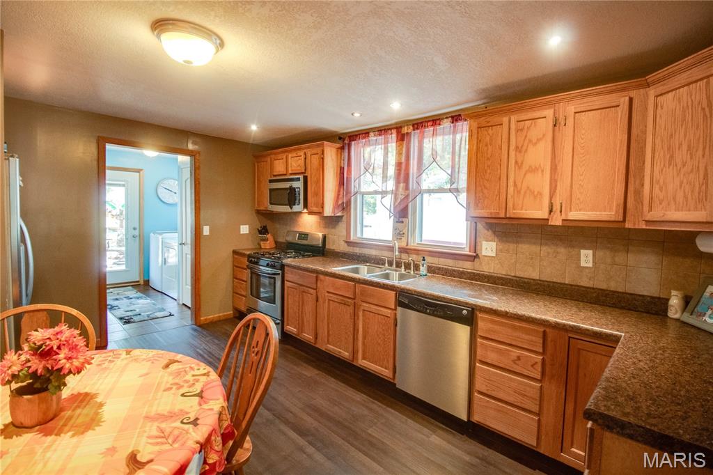 911 Sumner Street Jerseyville, IL 62052 - Photo 11 of 43