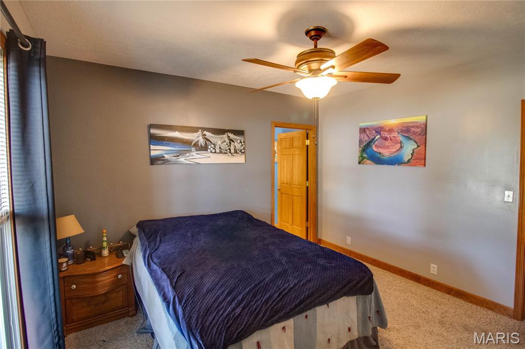 911 Sumner Street Jerseyville, IL 62052 - Photo 22 of 43