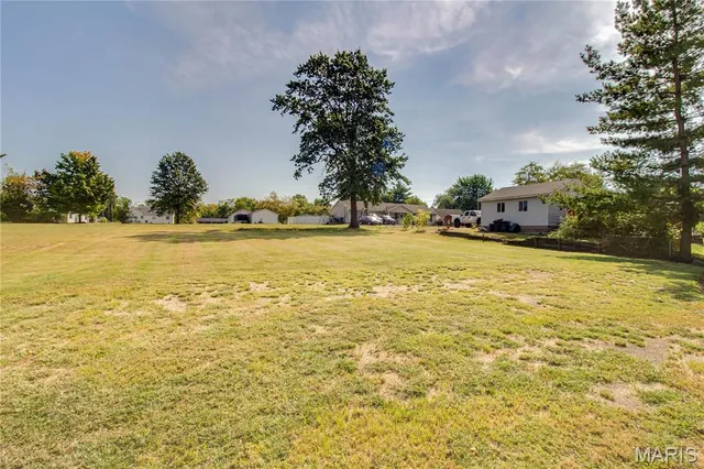 $205,000 | 911 Sumner Street, Jerseyville, IL 62052