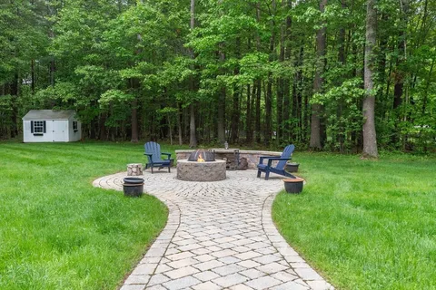 $1,100,000 | 5 Blueberry Lane, Topsfield, MA 01983