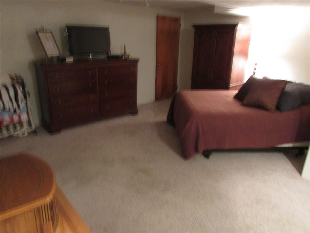 253 Hornaday Road Pittsburgh, PA 15210 - Photo 14 of 25 Gallery Image 14