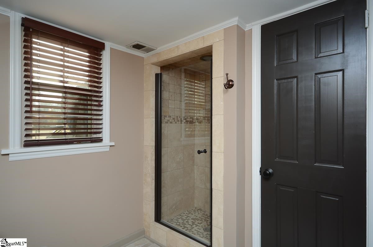 3700 Edwards Road Taylors, SC 29687 - Photo 23 of 31 Gallery Image 23