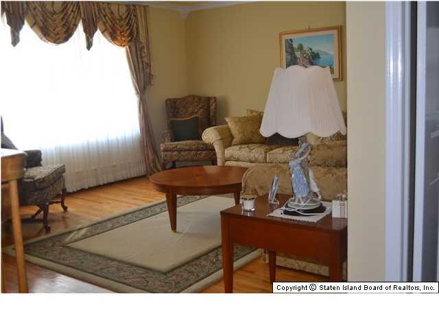77 Radcliff Road Staten Island, NY 10305 - Photo 3 of 19 Additional Photo